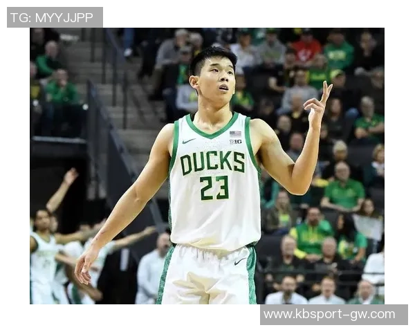 林葳压哨三分助俄勒冈逆转半场表现精彩砍下11分2助攻